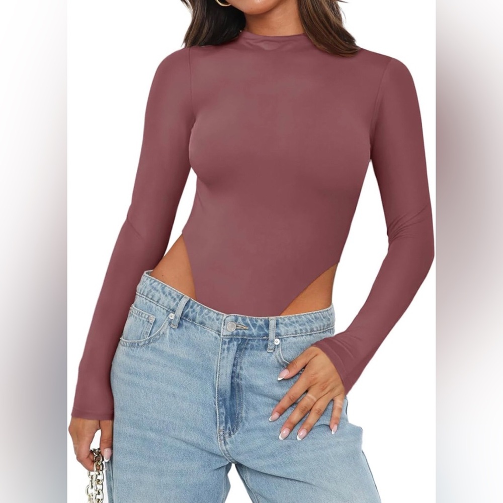 NWT ReoRia Mock Neck Long Sleeve Bodysuit
